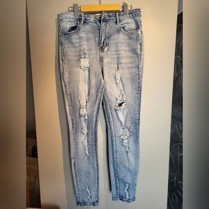 Almost Famous Women Light Blue Distressed Jeans ,size 30x27